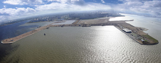 The passenger port section seen nearly complete in August, 2008. The passenger port section seen nearly complete in August, 2008.
