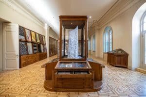 Main collections hall of the Silk Museum. 